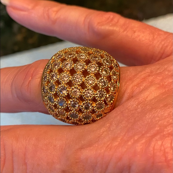 Fun fashion cocktail ring - Picture 4 of 5